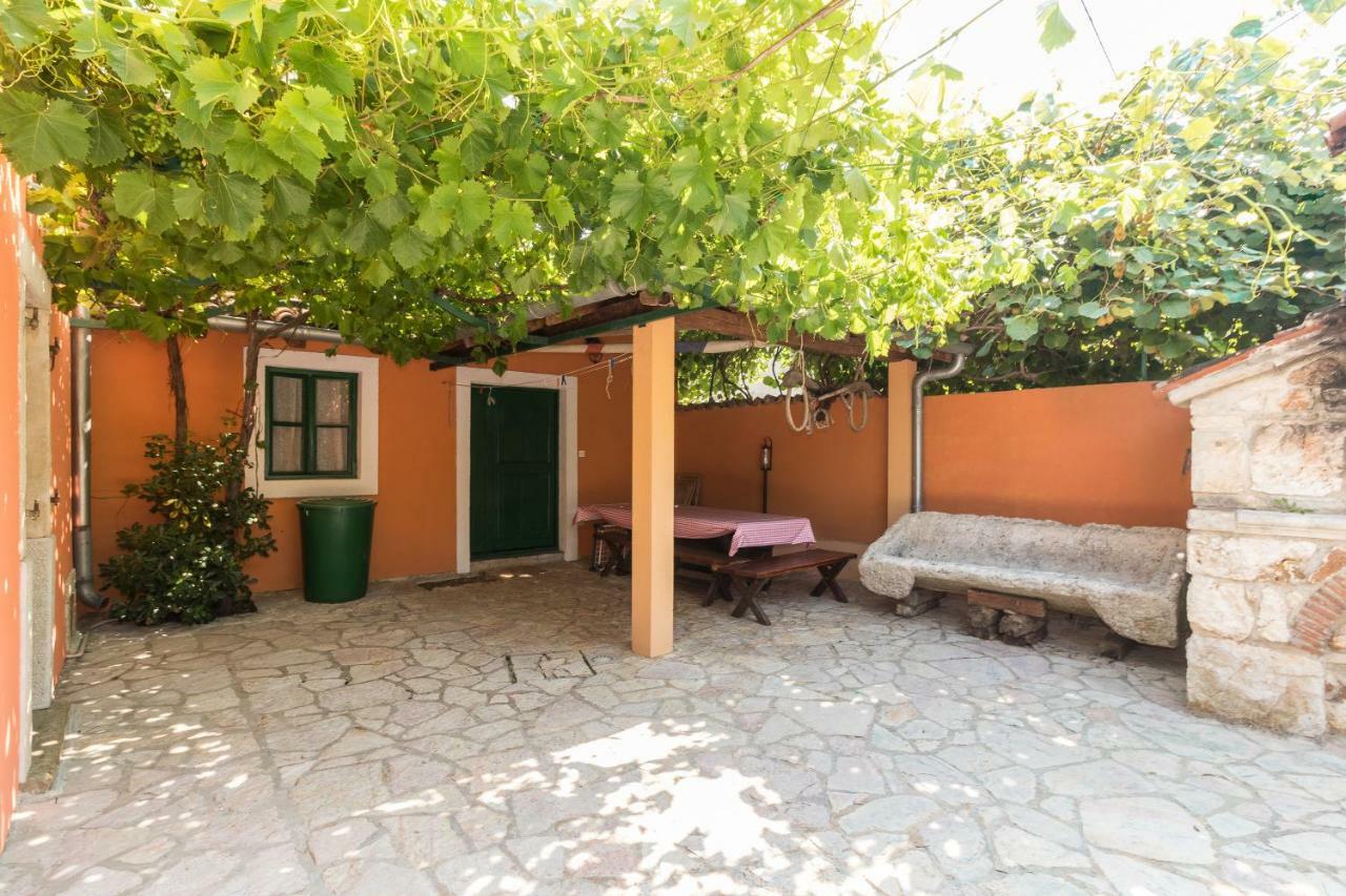 Country House Apartments Pula Luaran gambar